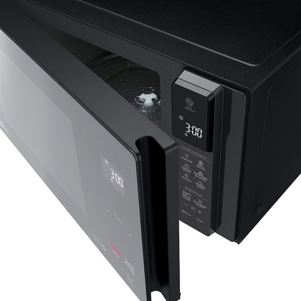 Horno Microondas LG Smart Inverter NeoChef 1.5 Pies con Grill Negro