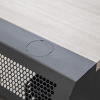 Consola Profesional para Monitoreo o Cómputo con Rack y Gestión de Cables