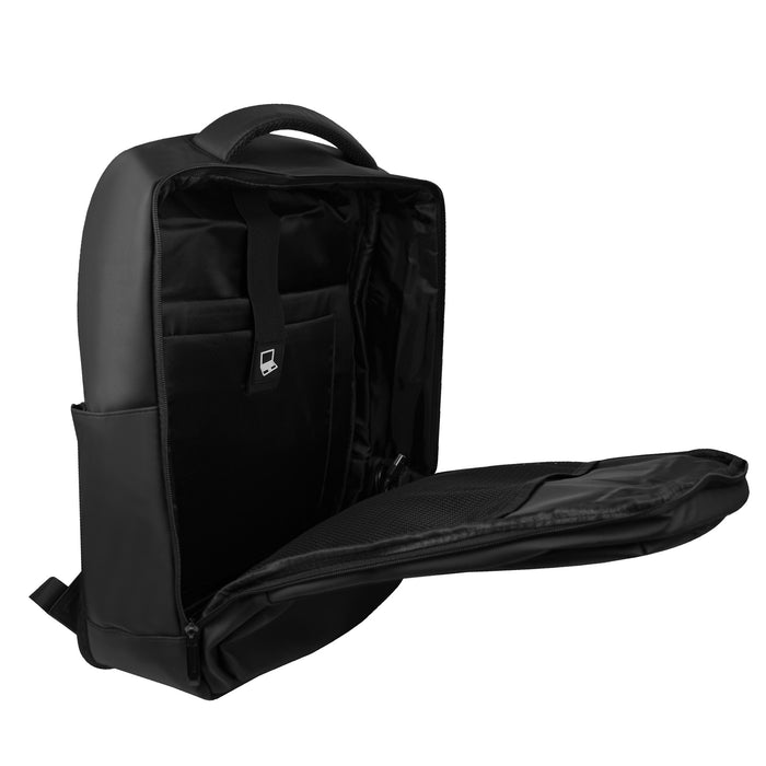 Mochila Expandible Perfect Choice para Laptop 15.6 Resistente al Agua Tundra color Negro